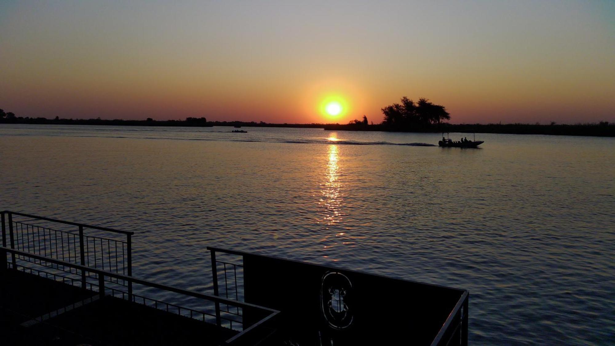 Chobe House Villa And Chalets カサネ エクステリア 写真