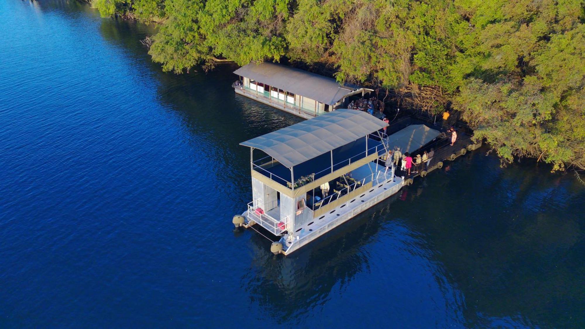 Chobe House Villa And Chalets カサネ エクステリア 写真