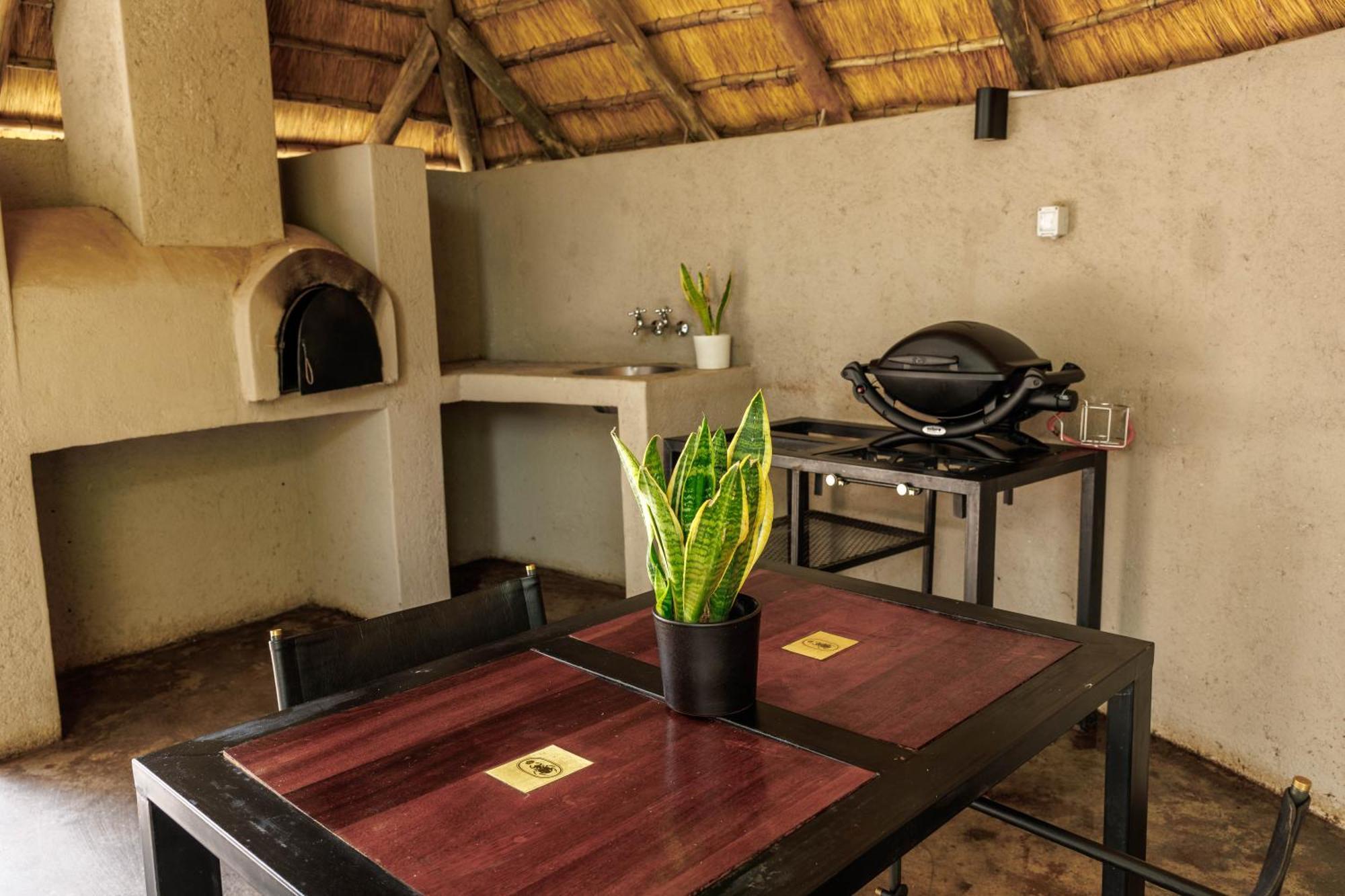 Chobe House Villa And Chalets カサネ エクステリア 写真