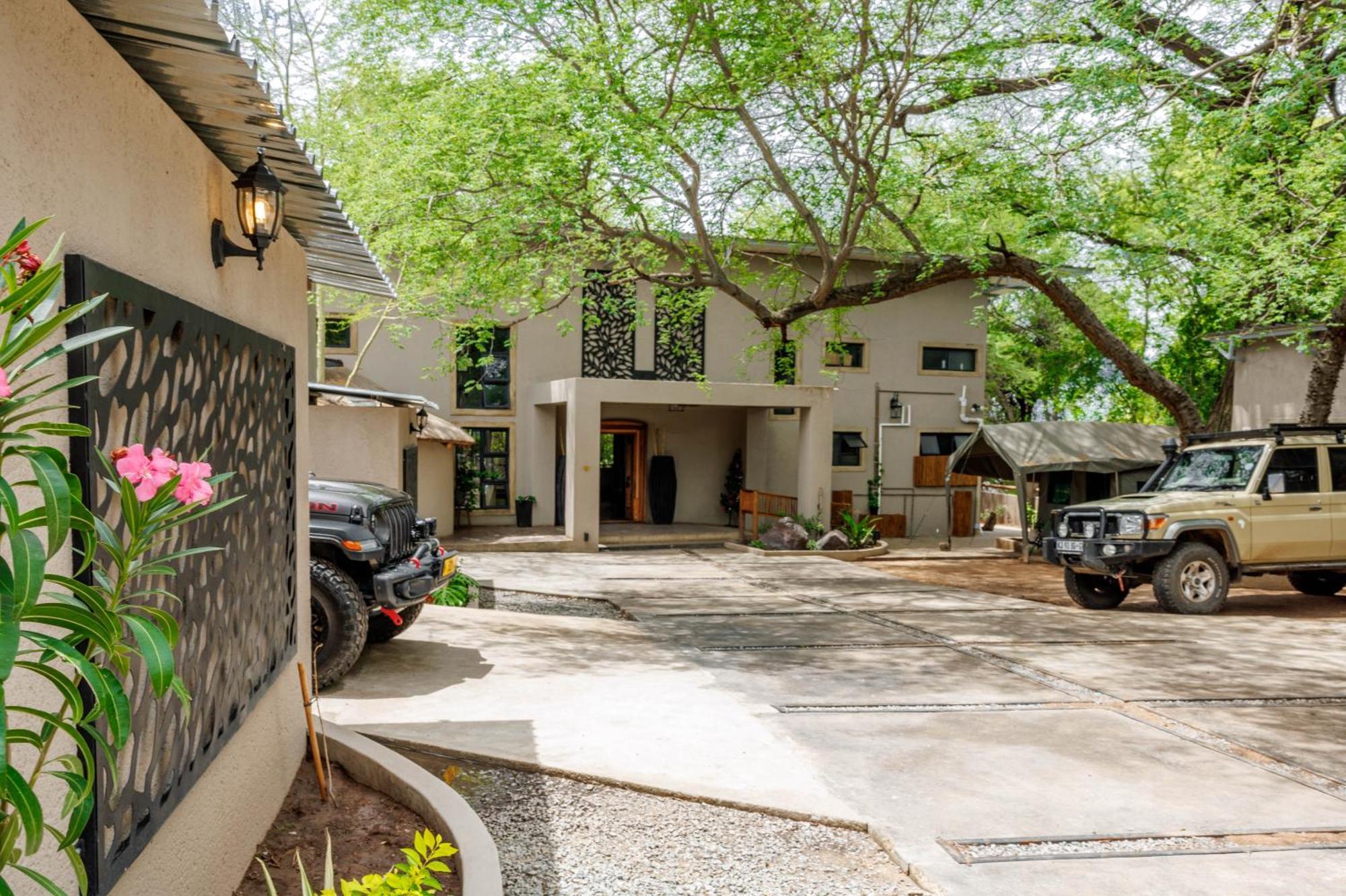 Chobe House Villa And Chalets カサネ エクステリア 写真